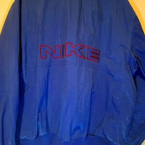 NIKE WIND BREAKER